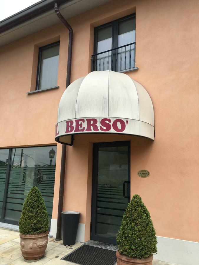 Locanda Al Berso Calco  Exteriör bild